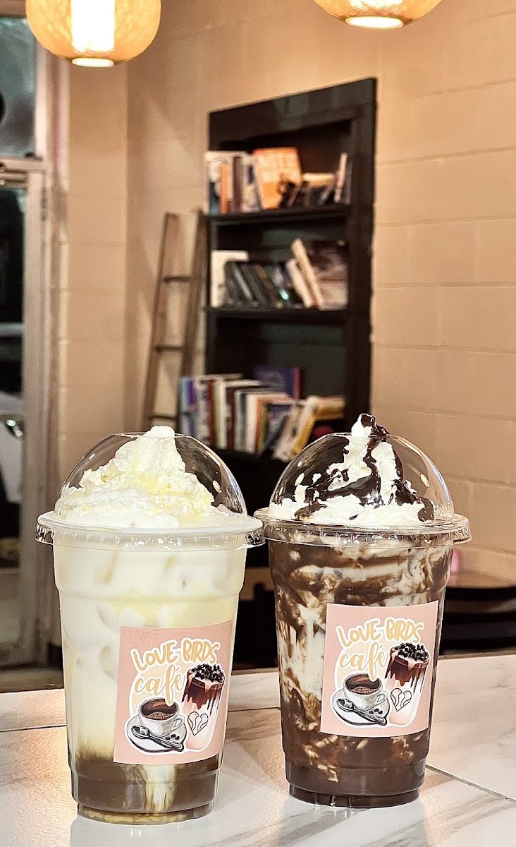 Love Birds Cafè